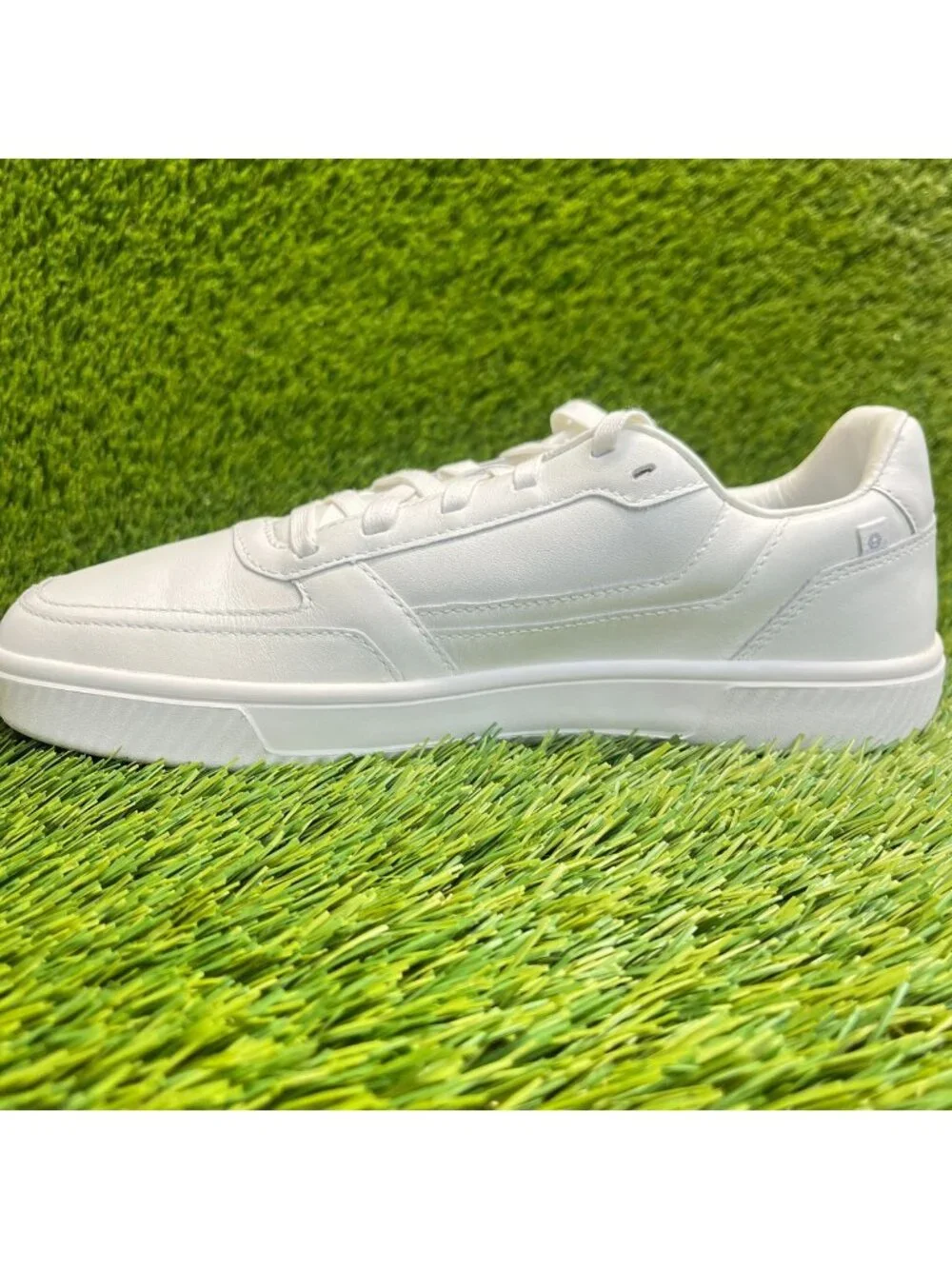 Flux Footwear Adapt Leather Trainer White Womens Size 9 Athletic Shoes Sneakers
